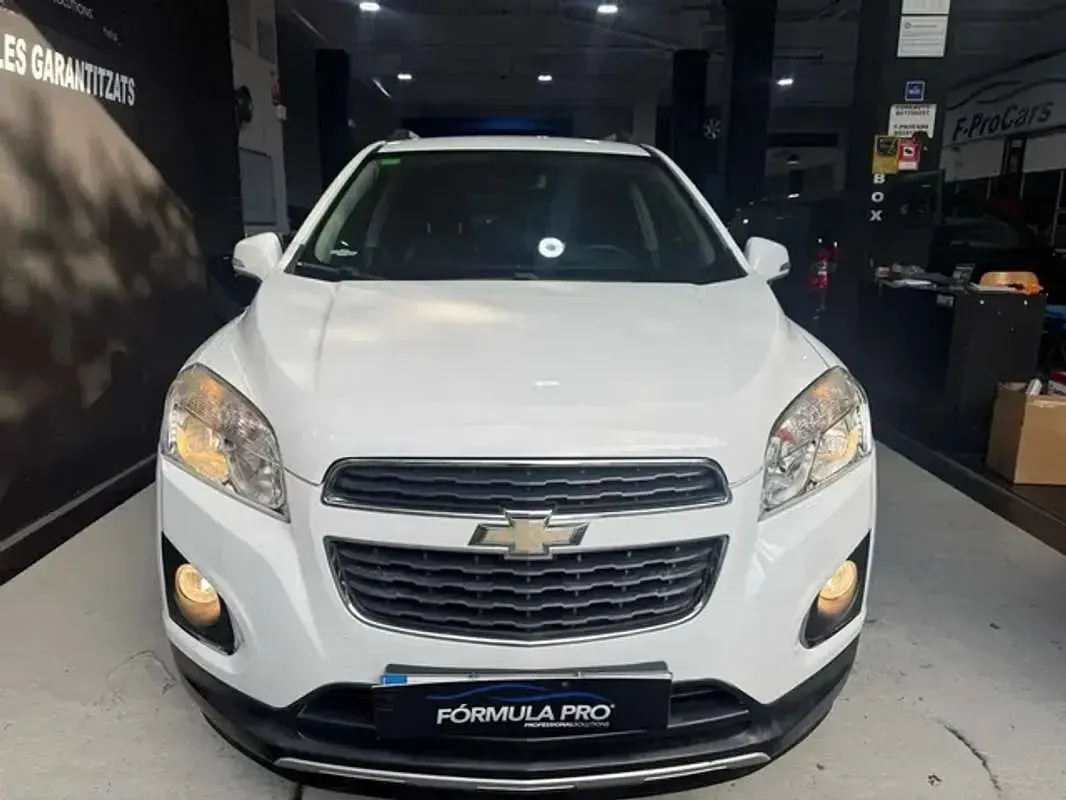 Usado Chevrolet Trax LT 116 CV (85 kW) 2014 Blanco SUV