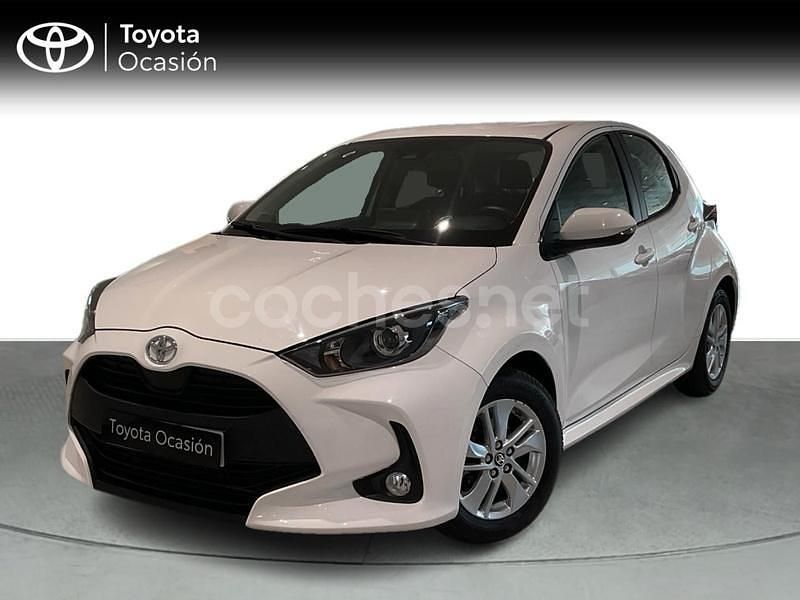 Blanco Usado 2022 Toyota Yaris Berlina | 17.500 € (Precio justo) - Imagen 1/4