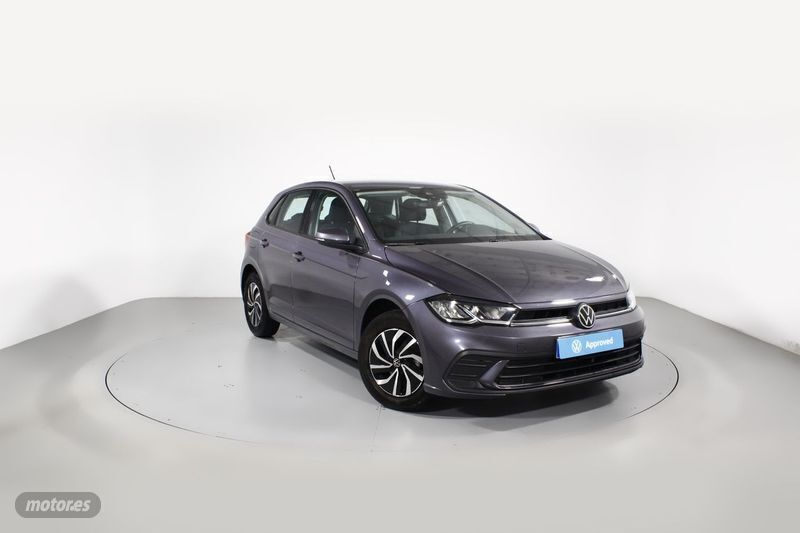 Gris Usado 2024 VW Polo Life Berlina | 20.400 € (Precio justo) - Imagen 1/4
