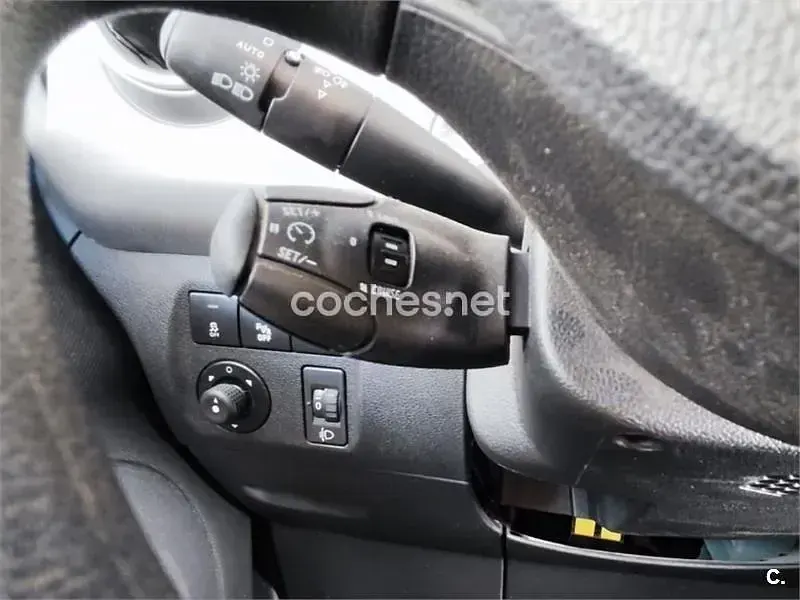 Usado Citroën Berlingo XTR 120 CV (88 kW) 2016 Gris / plata Monovolumen