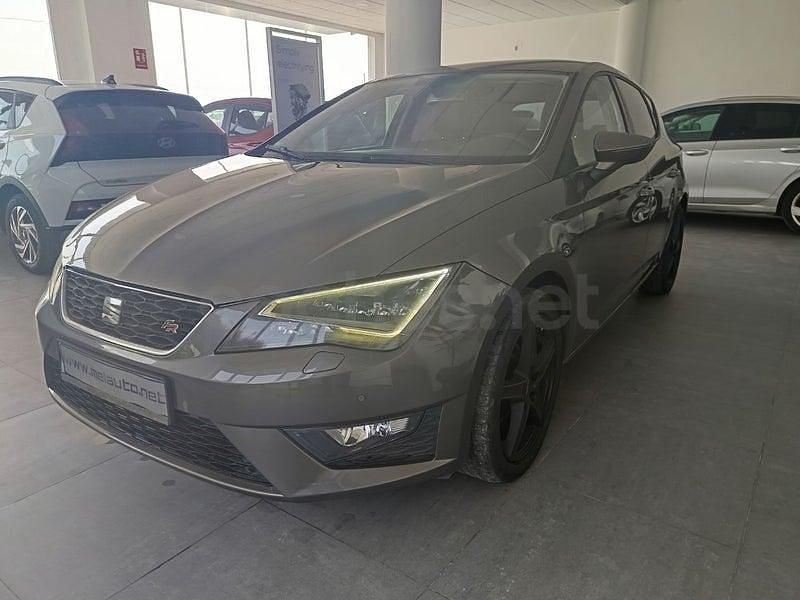 Usado Seat Leon Style 105 CV (77 kW) 2014 Beige Berlina