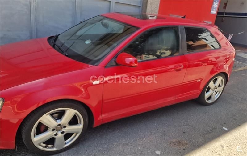 Usado Audi A3 Ambition 105 CV (77 kW) 2008 Rojo Utilitario