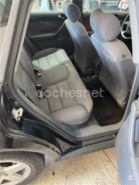 Usado Audi A3 Attraction 100 CV (73 kW) 2004 Negro Utilitario