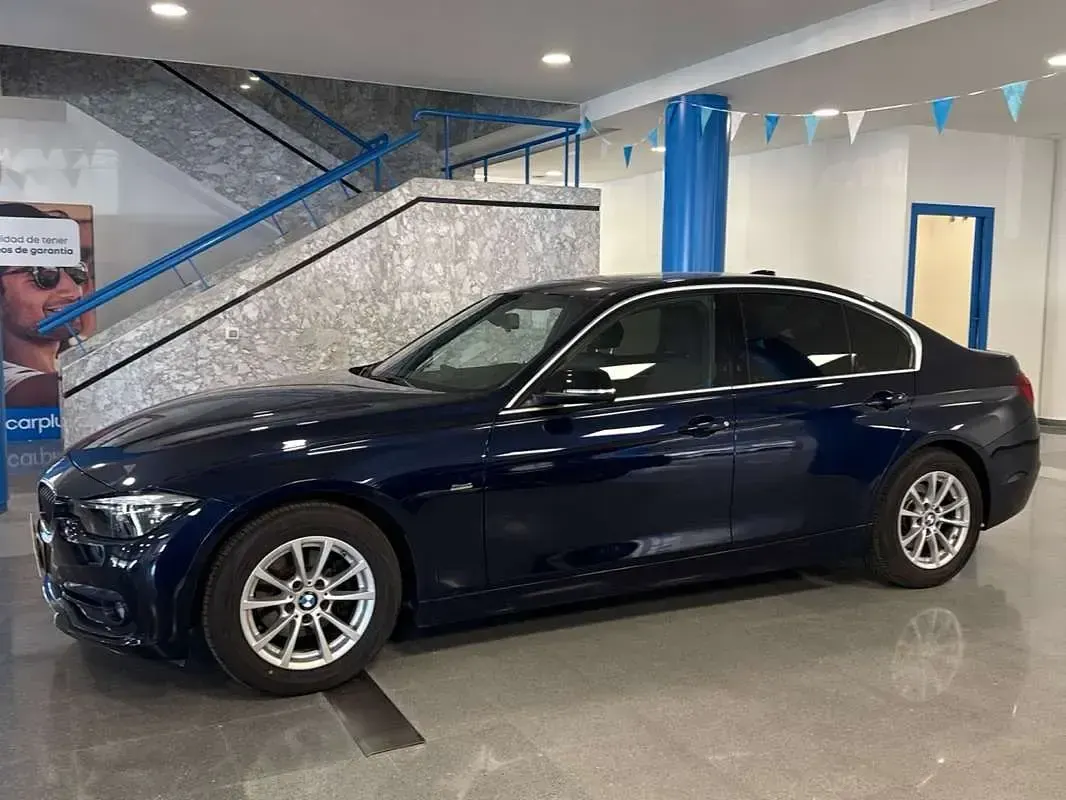 Usado BMW 320 Efficient Dynamics 163 CV (119 kW) 2018 Blanco Berlina