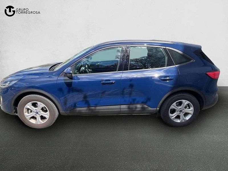 Usado Ford Kuga Titanium 120 HP (88 kW) 2022 Azul SUV