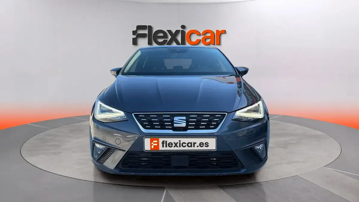 Usado Seat Ibiza XCELLENCE 116 CV (85 kW) 2024 Gris Utilitario