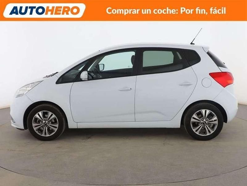 Usado Kia Venga 90 CV (66 kW) 2015 Blanco Utilitario