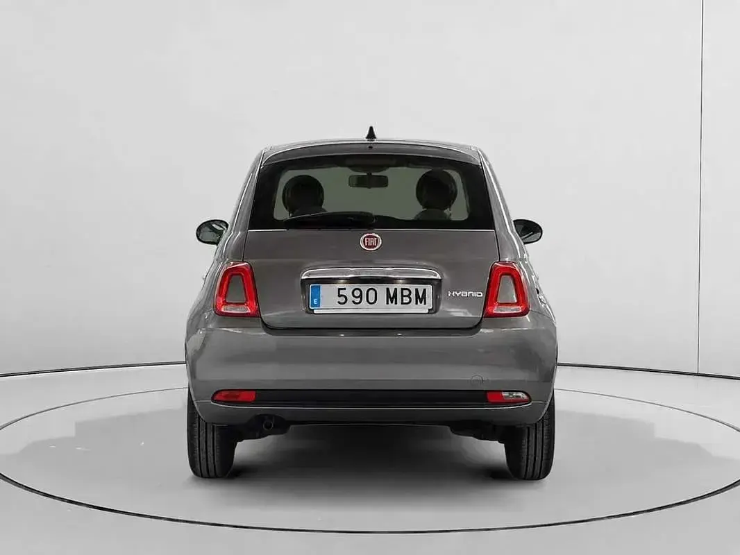 Usado Fiat 500 71 CV (52 kW) 2022 Gris Utilitario
