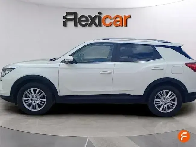 Usado SsangYong Korando 149 CV (109 kW) 2022 Blanco SUV