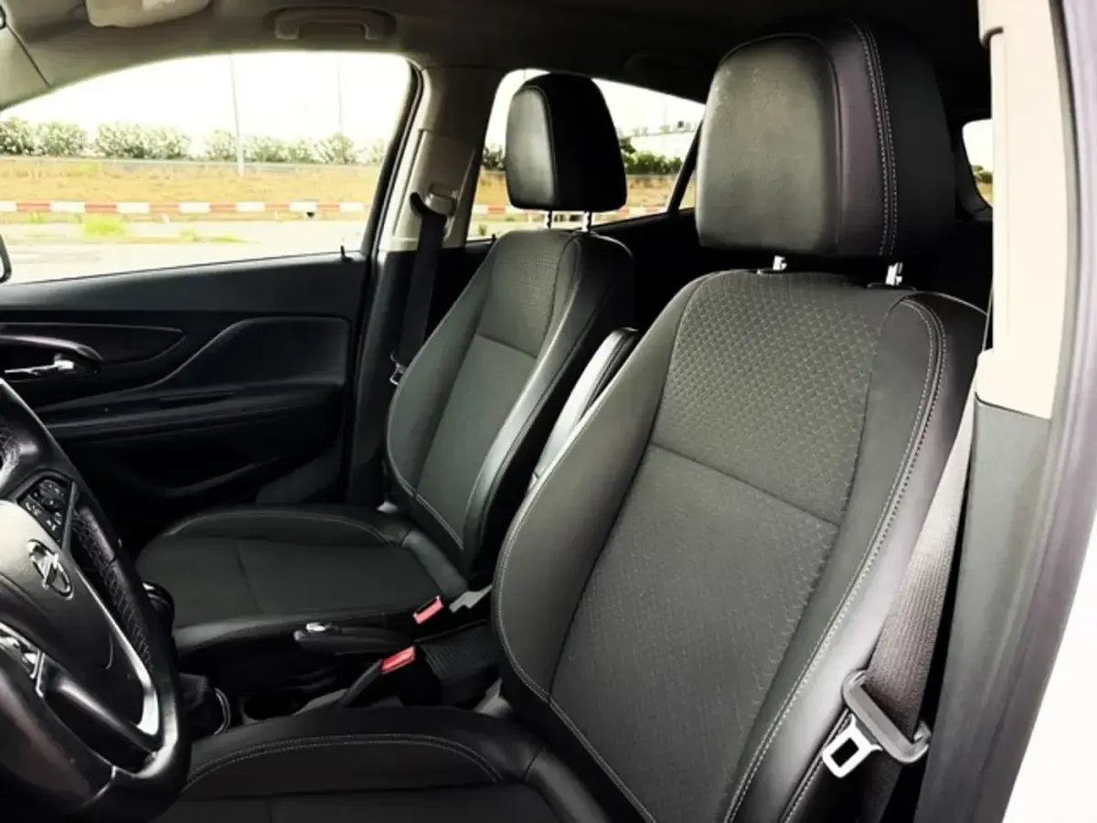 Usado Opel Mokka X Color Edition 140 CV (102 kW) 2018 Blanco SUV
