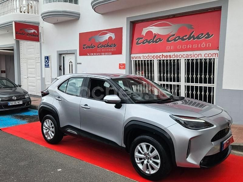 Gris / plata Usado 2023 Toyota Yaris Cross Style SUV | 19.990 € (Buen precio) - Imagen 1/4