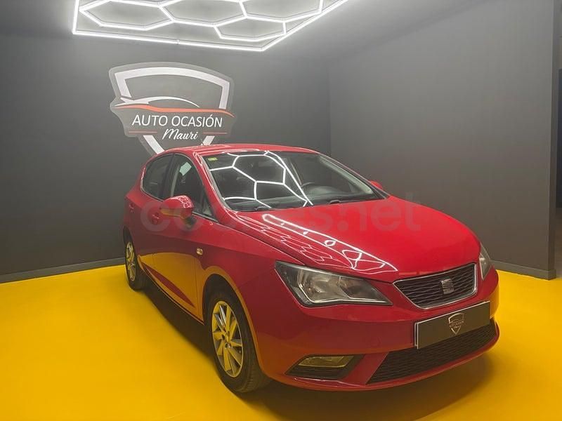 Usado Seat Ibiza Reference 90 CV (66 kW) 2012 Rojo Berlina