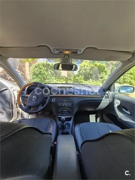 Usado Renault Laguna II Privilege 120 CV (88 kW) 2005 Blanco Berlina