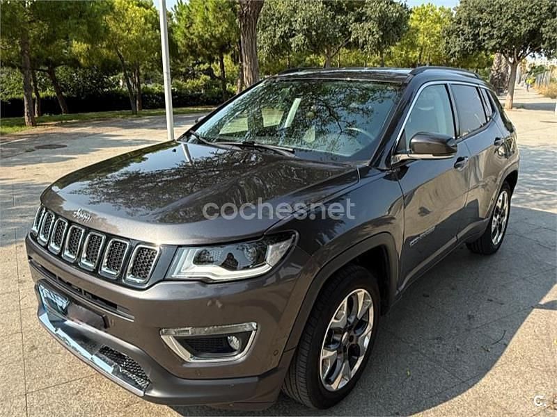 Gris / plata Usado 2020 Jeep Compass Limited SUV | 16.490 € (Precio justo) - Imagen 1/4