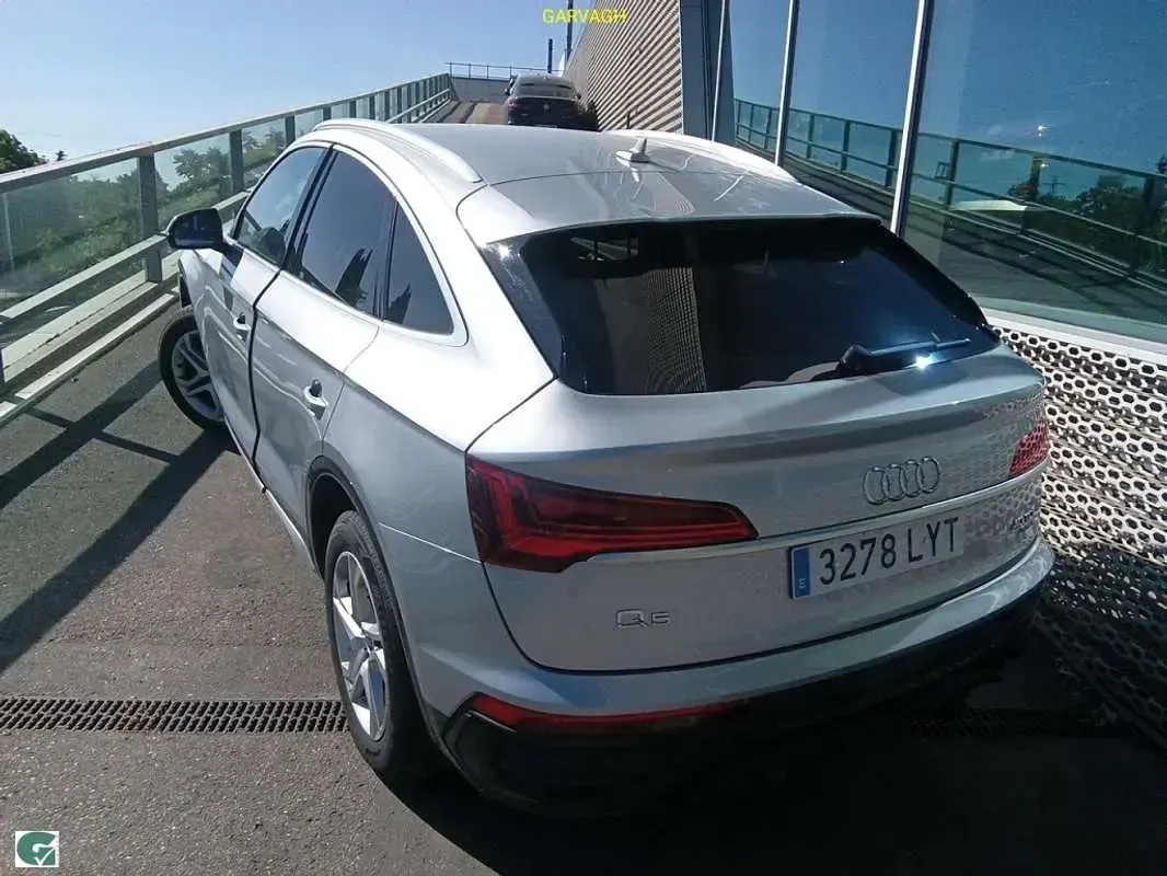 Usado Audi Q5 Sportback Advanced 204 CV (150 kW) 2022 Gris SUV