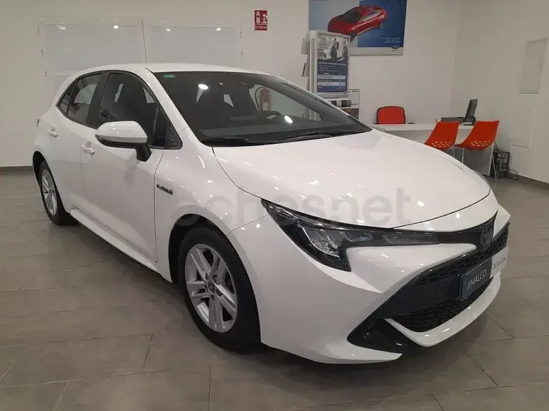 Usado Toyota Corolla Active 122 CV (89 kW) 2022 Blanco Berlina