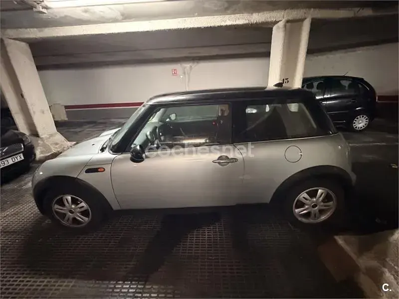 Usado Mini Cooper 116 CV (85 kW) 2006 Gris / plata Utilitario