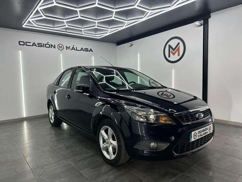 Usado Ford Focus Trend 109 CV (80 kW) 2010 Azul Familiar
