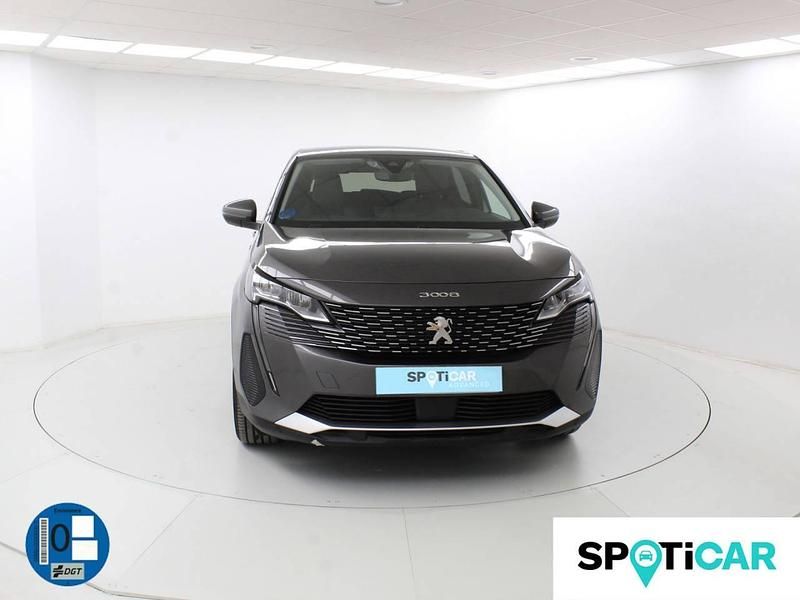 Usado Peugeot 3008 Allure 225 CV (165 kW) 2021 Gris SUV