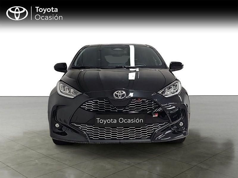 Usado Toyota Yaris Sport 130 CV (95 kW) 2025 Negro Utilitario