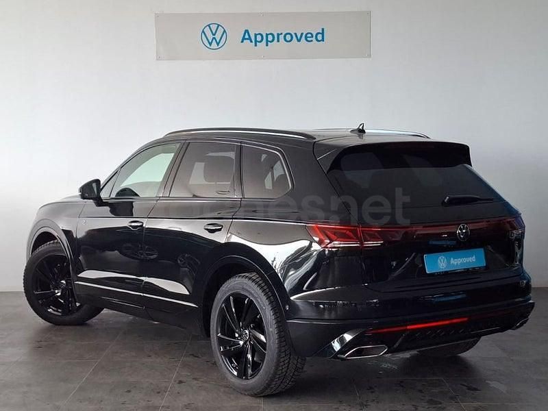 Usado VW Touareg R-line 286 CV (210 kW) 2025 Negro SUV