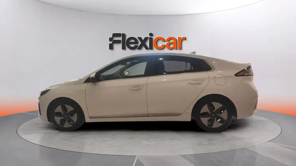 Usado Hyundai Ioniq 141 CV (103 kW) 2019 Blanco Utilitario