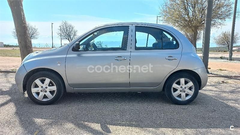 Usado Nissan Micra Acenta 80 CV (58 kW) 2004 Gris / plata Utilitario
