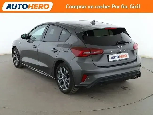 Usado Ford Focus ST-Line 155 CV (114 kW) 2023 Gris Berlina