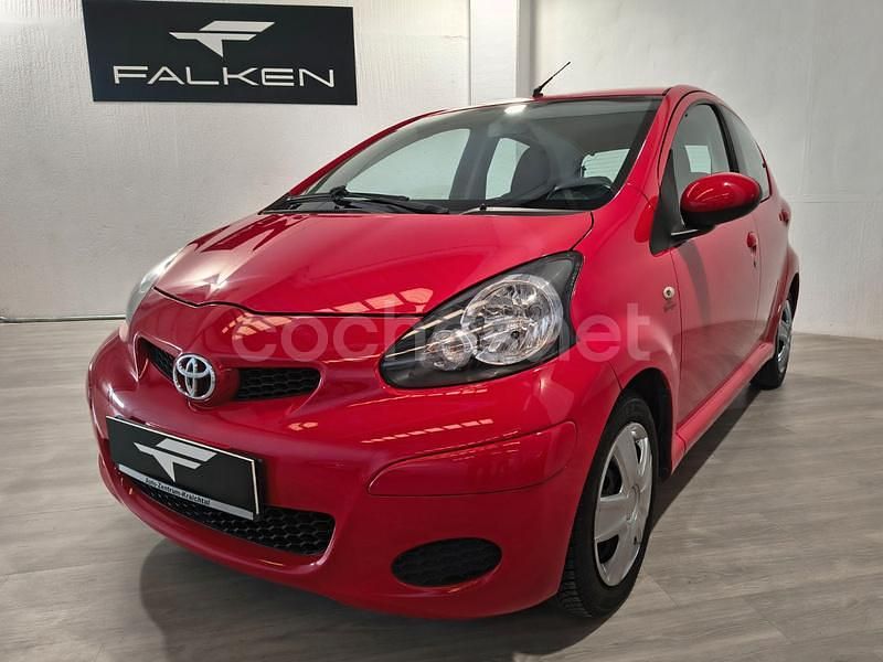 Rojo Usado 2009 Toyota Aygo Live Utilitario | 4790 € (Precio justo) - Imagen 1/4