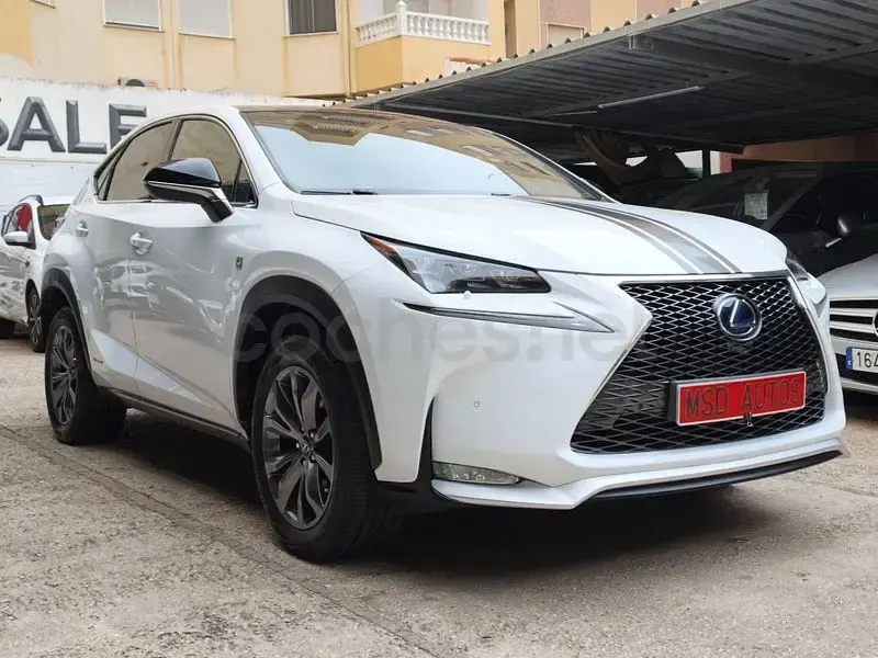 Usado Lexus NX300h Sport Line 197 CV (144 kW) 2017 Blanco SUV