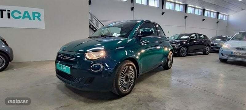 Verde Usado 2022 Fiat 500e Icon Berlina | 27.900 € - Imagen 1/4