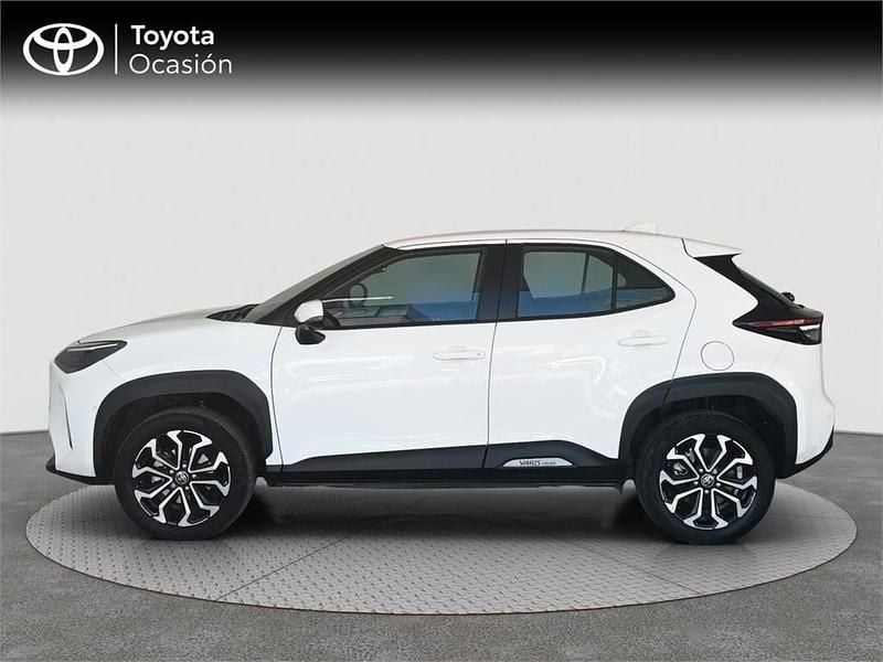 Usado Toyota Yaris Cross Active 116 CV (85 kW) 2022 Blanco SUV