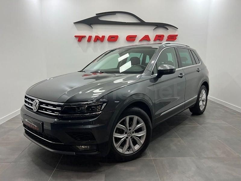Usado VW Tiguan Sportline 150 CV (110 kW) 2019 Gris / plata SUV
