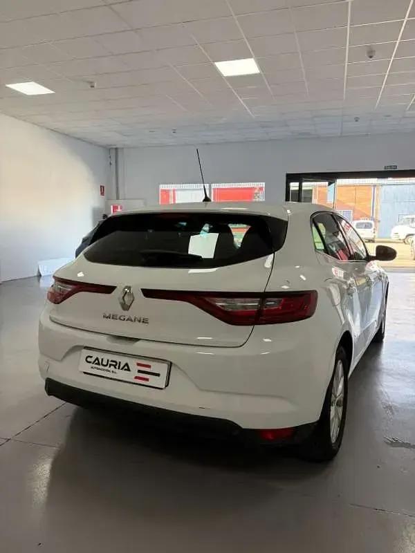 Usado Renault Mégane Bose Edition 116 CV (85 kW) 2019 Blanco Utilitario