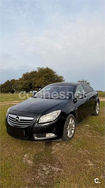 Usado Opel Insignia Edition 160 CV (117 kW) 2010 Negro Berlina
