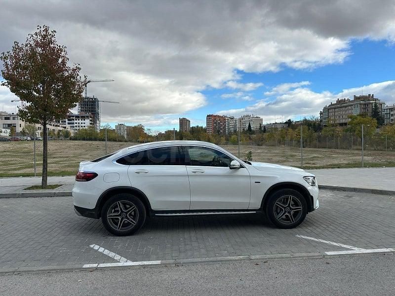 Usado Mercedes GLC300e 320 CV (235 kW) 2020 Blanco Coupe