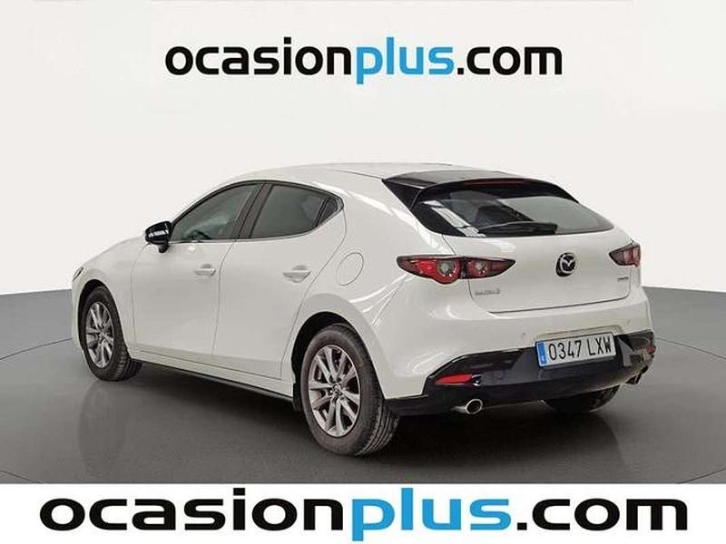 Usado Mazda 3 122 CV (89 kW) 2022 Blanco Utilitario