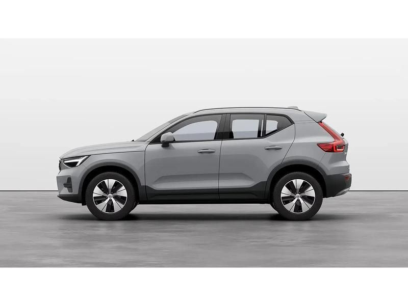 Ny Volvo XC40 Core 163 HK (119 kW) 2026 Grå SUV