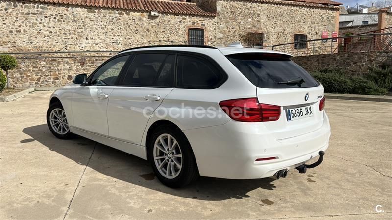 Usado BMW 320 Efficient Dynamics 163 CV (119 kW) 2015 Blanco Familiar