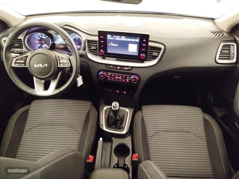 Usado Kia Ceed 100 CV (73 kW) 2024 Utilitario