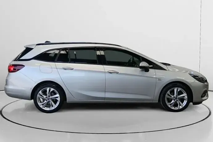 Usado Opel Astra Business Elegance 145 CV (106 kW) 2020 Familiar
