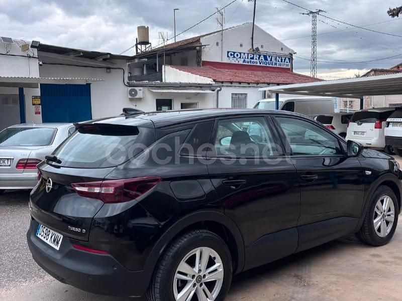 Usado Opel Grandland X Excellence 120 CV (88 kW) 2017 Negro SUV
