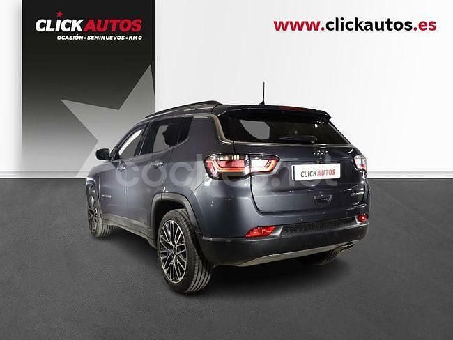 Usado Jeep Compass Limited 130 CV (95 kW) 2021 Gris SUV
