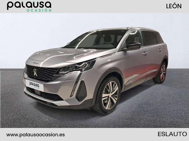 Usado Peugeot 5008 Allure 131 CV (96 kW) 2023 Gris / plata SUV