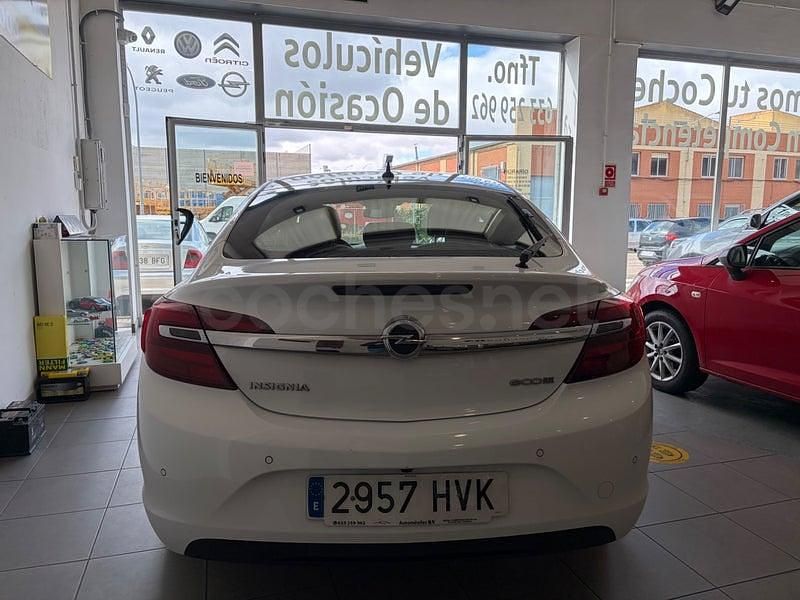 Usado Opel Insignia Excellence 140 CV (102 kW) 2014 Blanco Berlina