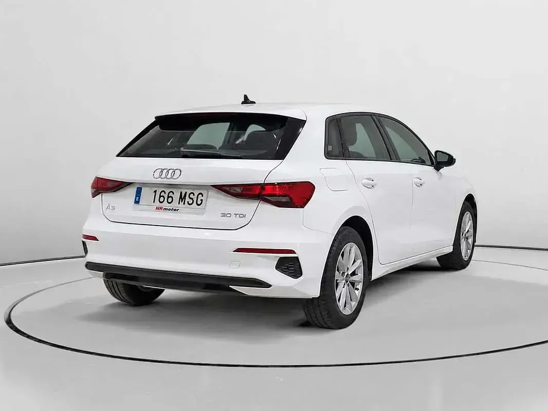 Usado Audi A3 Sportback 116 CV (85 kW) 2024 Blanco Utilitario