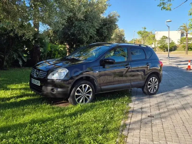 Usado Nissan Qashqai Tekna 140 CV (102 kW) 2009 Negro SUV