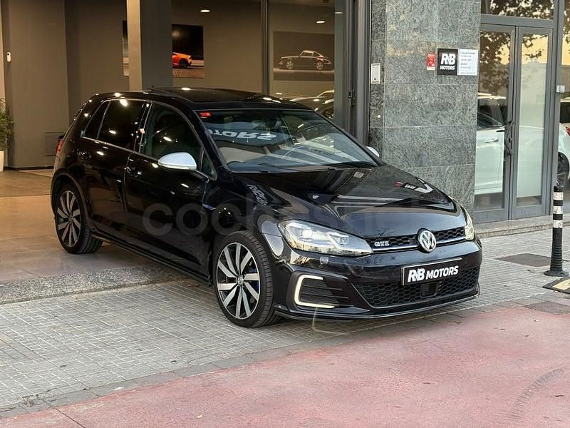 Usado VW Golf VII GTE 204 CV (150 kW) 2018 Negro Berlina