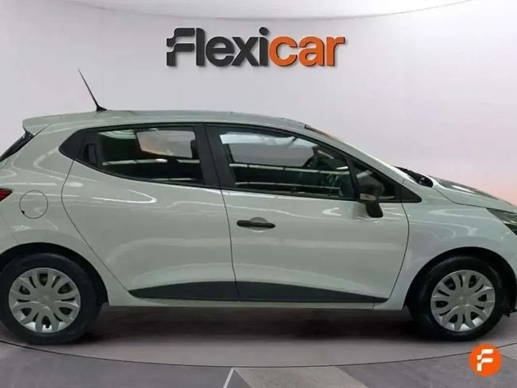 Usado Renault Clio IV Business 75 CV (55 kW) 2017 Blanco Utilitario