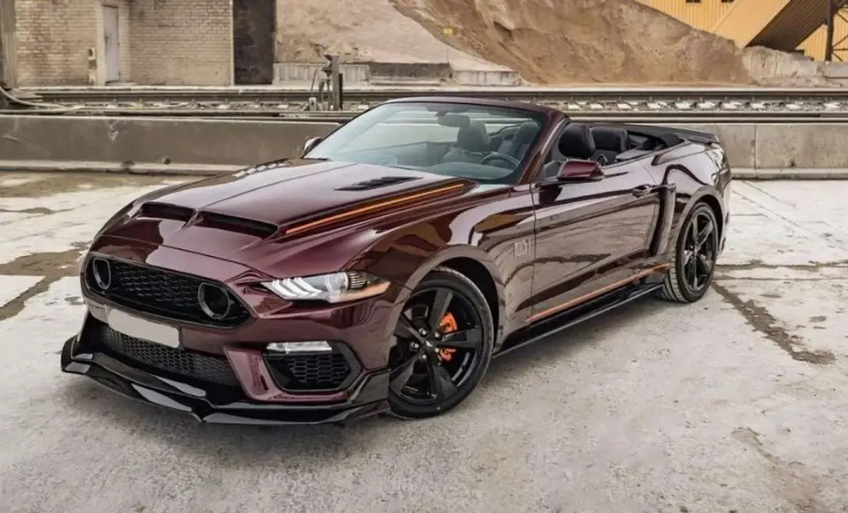 Usado Ford Mustang 290 CV (213 kW) 2018 Burdeos Descapotable